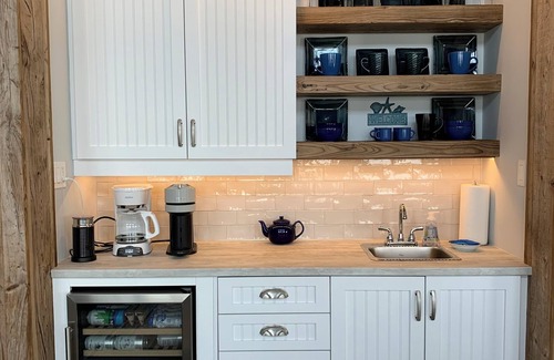 Cape Traverse House | Waterfront Luxury Beach House, Private Beach on South Shore, open all year