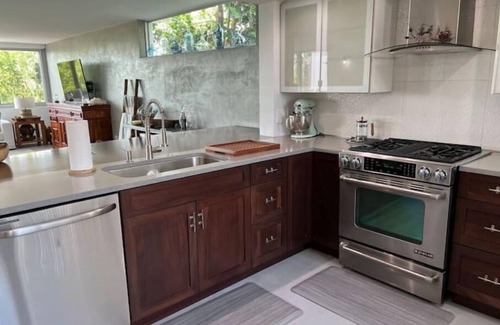 Sunshine Estates House | Waterfront Luxury Bayside Home, Maritime Modern