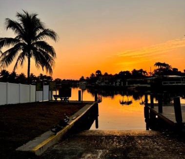 Wilton Manors Villa | Waterfront, Luxury Home, with pool