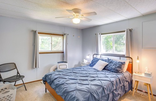 Maple Lake House | Waterfront Maple Lake Home w/ Dock & Kayaks!