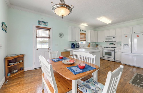 Merritt House | Waterfront Merritt Home w/Boat Dock & Deck!