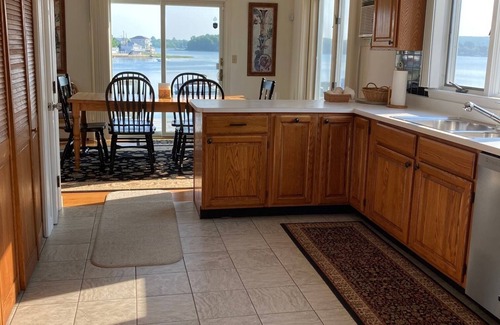 Portsmouth House | Waterfront Oasis-Dynamic Newport County: Kayaks-Fire Pit-BBQ. Oct. 2025 avail.