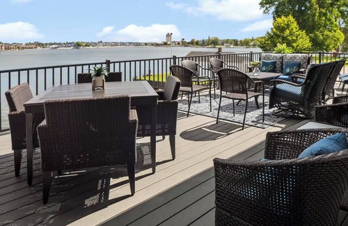 Sturgeon Bay House | Waterfront oasis steps from downtown Sturgeon Bay!