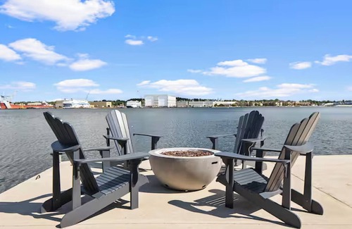 Sturgeon Bay House | Waterfront oasis steps from downtown Sturgeon Bay!