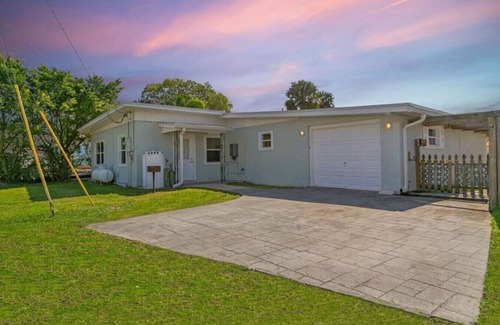 Roseland House | Waterfront Oasis: Sebastian River