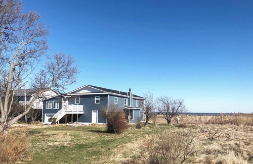 Milford House | Waterfront Oasis Summ