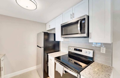 Port Charlotte House | Waterfront Oasis w/Pool & Putt