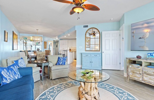 Morehead City Condo | Waterfront OLDE TOWN YACHT CLUB Condo w/Pool & Stunning Views of Radio Island