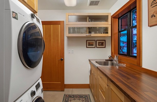 Friday Harbor House | Waterfront! On San Juan Channel! Waters Edge