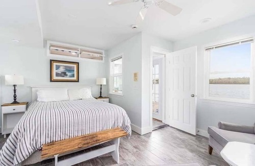 Mashpee House | Waterfront on Wakeby Pond RPLO015