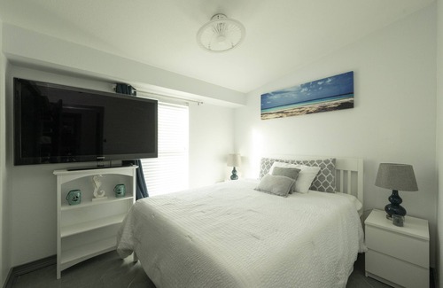 Bay Point House | Waterfront Paradise at Ocean 18