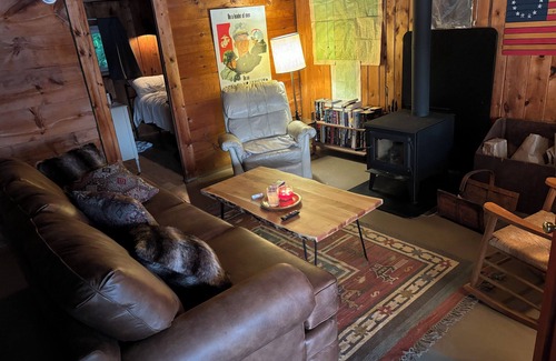 Abbot Cabin | WATERFRONT PARADISE w/incredible views.