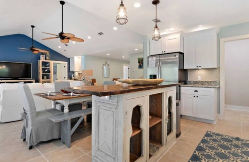 Pass Christian House | Waterfront Pass Christian Home w/Bay Access!
