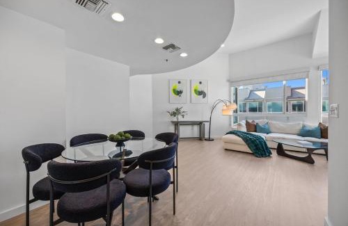 Marina del Rey Apartment | Waterfront Penthouse - Marina Views - Rooftop