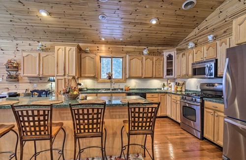 Park Falls Cottage | Waterfront Pike Lake Retreat: Snowmobile Paradise