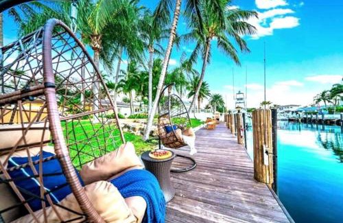 Pompano Beach House | Waterfront Pool Dream Vacation