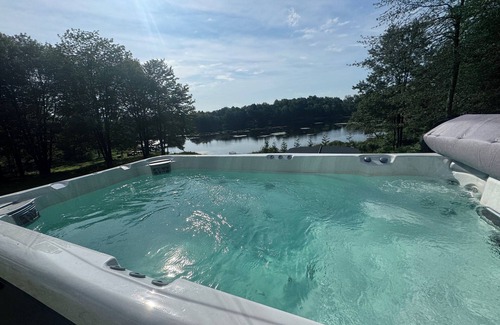 Long Pond House | Waterfront, Pool Table, Arcade Games, Near Slopes
