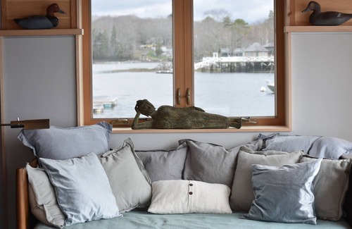 East Boothbay Resort | Waterfront. Private. Perfect.n3 bedrooms/3 bathrooms. Plus options for kids.