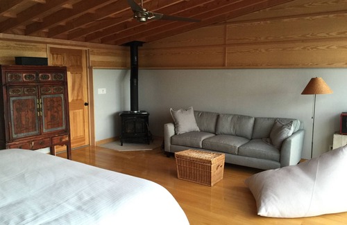 East Boothbay Resort | Waterfront. Private. Perfect.n3 bedrooms/3 bathrooms. Plus options for kids.