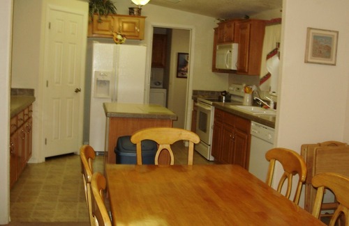 Mohave Valley House | WATERFRONT,PRIVATE BOAT RAMP ,SANDY BEACH GATED COMMUNITY, 3 BEDROOM & 2 BATH