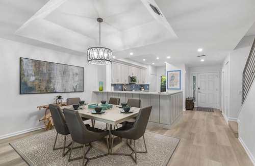 Marco Island Condo | Waterfront relaxation in a beautifully updated large condo!