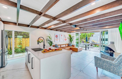 Coral Ridge House | Waterfront Residence/Heated Pool/grand outdoor/Lime Key