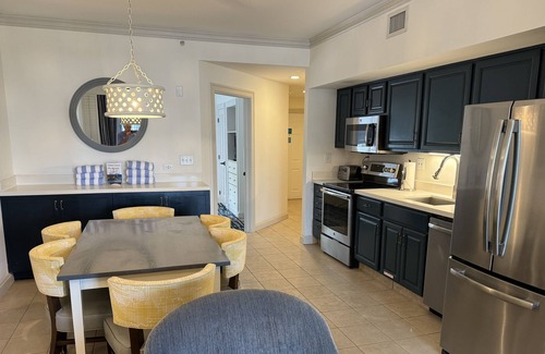 Key West Resort | Waterfront Resort, Fantasy Fest, Private Beach, Boat Docks, Sleeps 6, Pool
