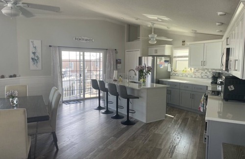 Nettles Island House | Waterfront Resort Home on Nettles Island