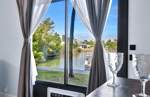 Isles of Capri Condo | Waterfront Retreat | Isles of Capri | Marco Island