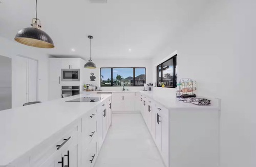 Caloosahatchee House | Waterfront Retreat Pool Renovated 13 Guests