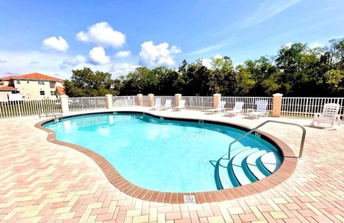Homosassa Villa | Waterfront Retreat with Community Private Dock – Pet-Friendly!