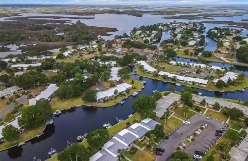 Dixie Shores Condo | Waterfront Single Story Condo