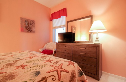 Sarasota Condo | Waterfront, Tee Time in Paradise