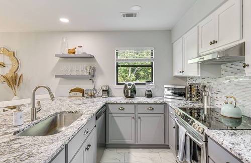 Mary Esther House | Waterfront Townhome ~ 10 Mi to Navarre Beach!