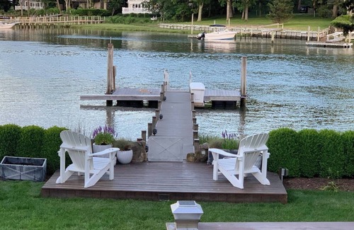 Sag Harbor House | Waterfront tranquility near Sag Harbor Village