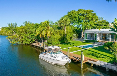 Miami Shores House | Waterfront, TULUM ON THE WATER!! Sleeps 16