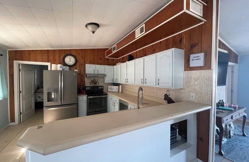 Santa Rosa Beach Cottage | Waterfront vacation cottage on Choctawhatchee Bay with boat/PWC tie-up