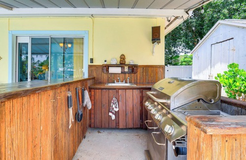 Florida Ridge House | Waterfront Vero Beach Home w/Pool & Boat Dock!