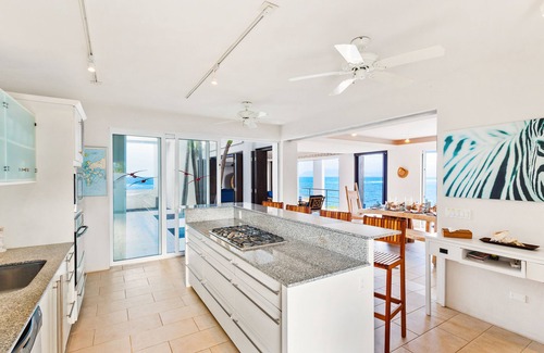 South Hill Villa | Waterfront Villa, 2 Beaches, Snorkeling, Private Pool, & Spectacular Views