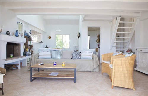 Lecci Villa | Waterfront Villa Benedettu