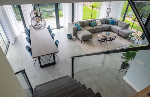 Arnemuiden Villa | Waterfront villa for 8 people