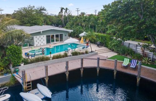 Bal Harbour Villa | Waterfront Villa With In-Law Suite and Stunning Pool