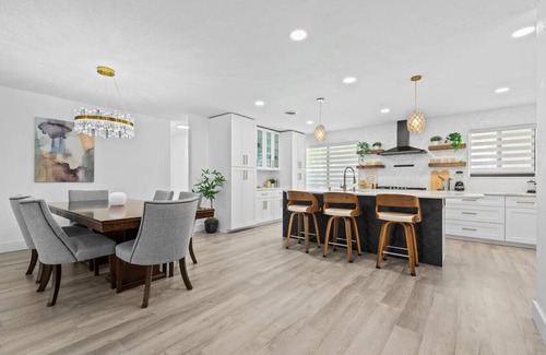 Garden Isles Apartment | Waterfront Villa | Pool, Bikes, Kayaks | Sleeps 14