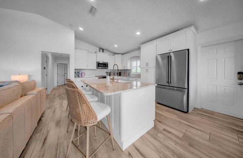 Crystal Beach House | Waterfront Villa w/Hot Tub Game Room Kayaks Bikes