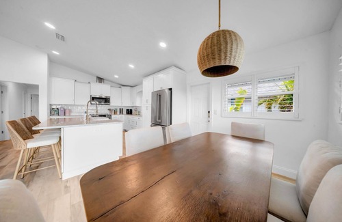 Crystal Beach House | Waterfront Villa w/Hot Tub Game Room Kayaks Bikes