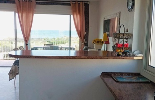 Portiragnes-Plage House | Waterfront villa with sea view