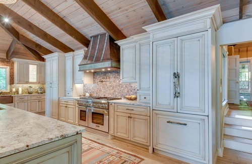 Sherrills Ford House | Waterfront w/Dock | Boat | Kayaks | Gym | Pets OK