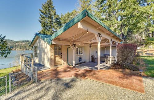 Olympia House | Waterfront Washington Getaway with Hot Tub and Deck!