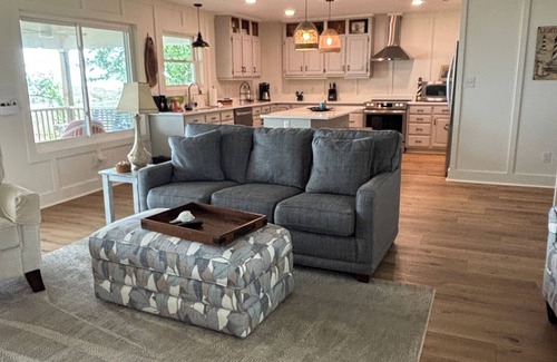 Beaufort House | Waterfront Waterway Home in Beaufort on the Neuse River, Family and Pet friendly