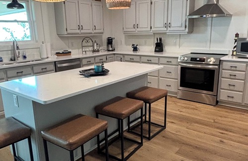 Beaufort House | Waterfront Waterway Home in Beaufort on the Neuse River, Family and Pet friendly